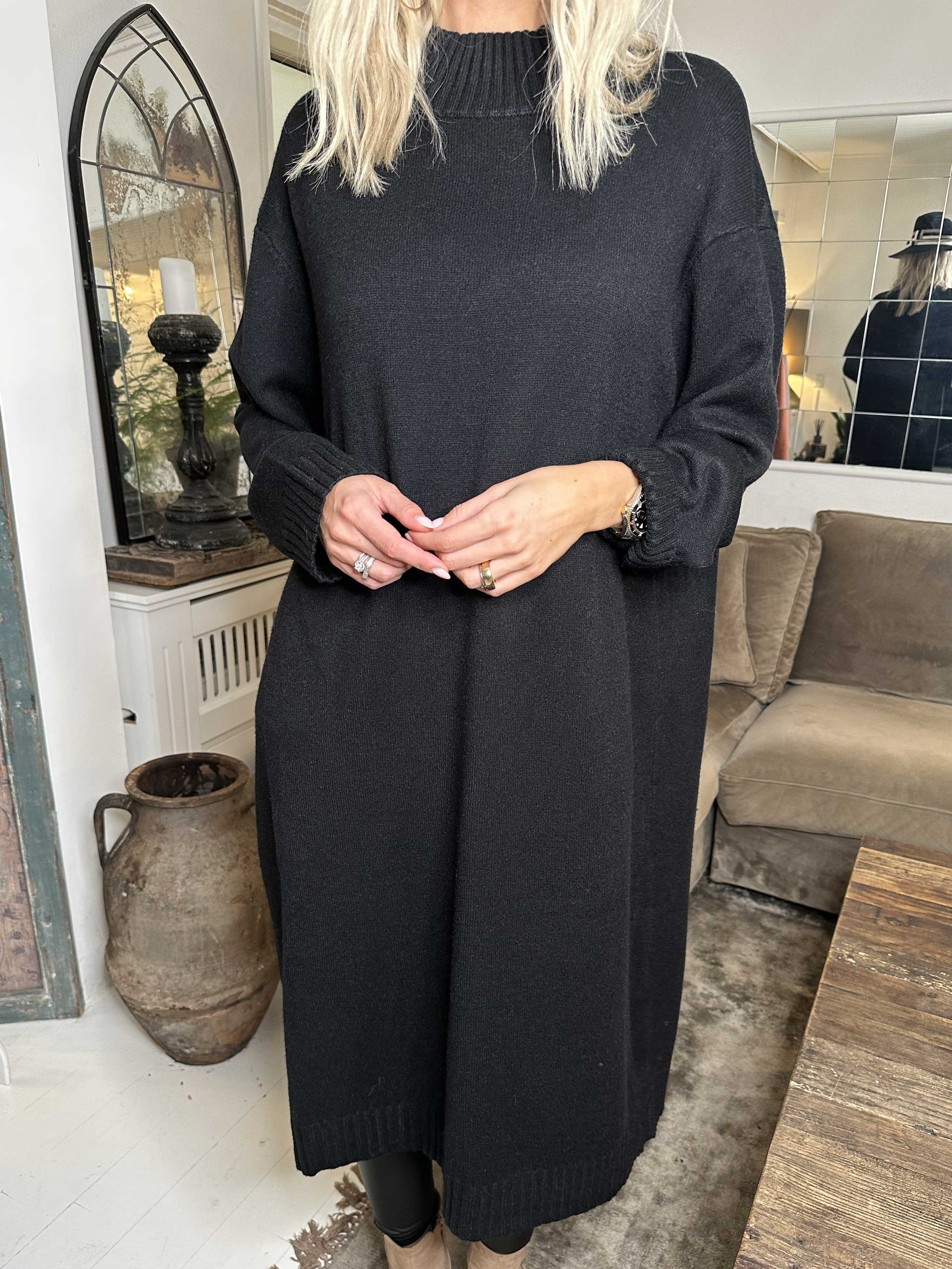 Katia - Lækker blød og elastisk strikkjole